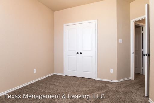 3735 Vista Cove Dr - Photo 3 of 12
