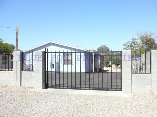 1149 N Yucca St - Photo 3 of 7