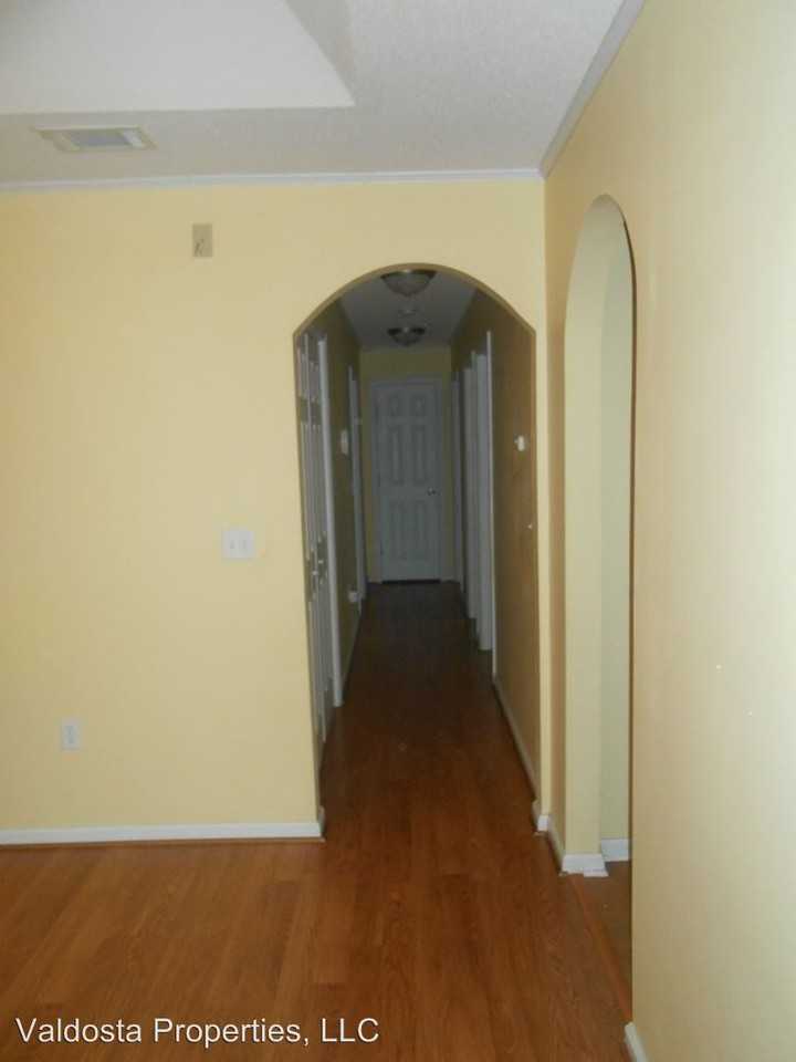 825 Danielle Way - Photo 3 of 15