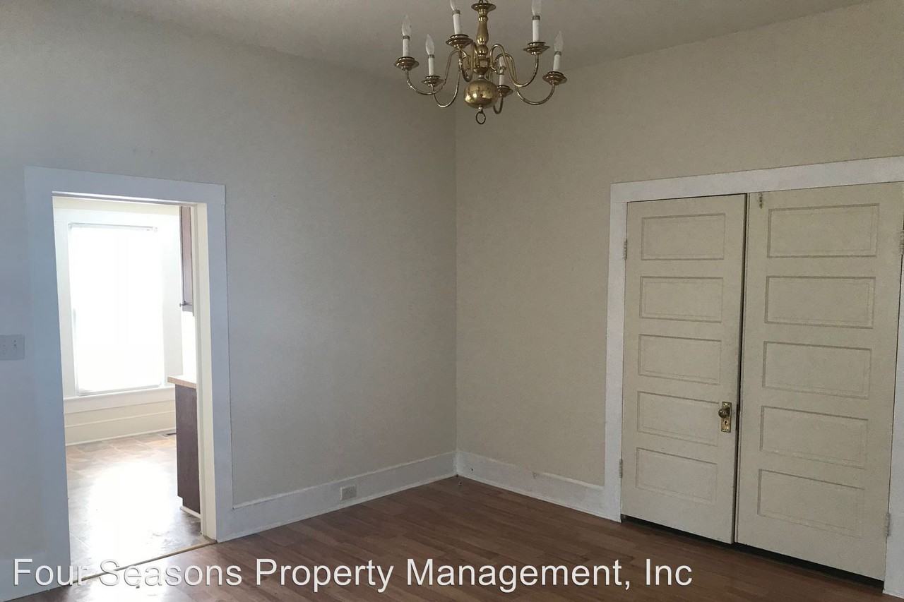 215 E Mill St - Photo 3 of 8