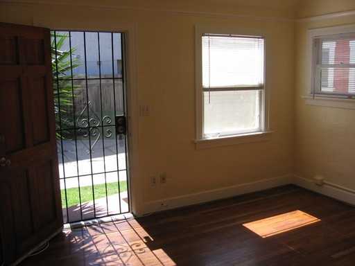 4339 35th St - Photo 2 of 6