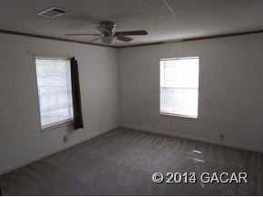 6749 NE 46th St - Photo 2 of 22