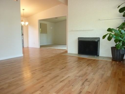 12455 NE 75th St - Photo 3 of 14