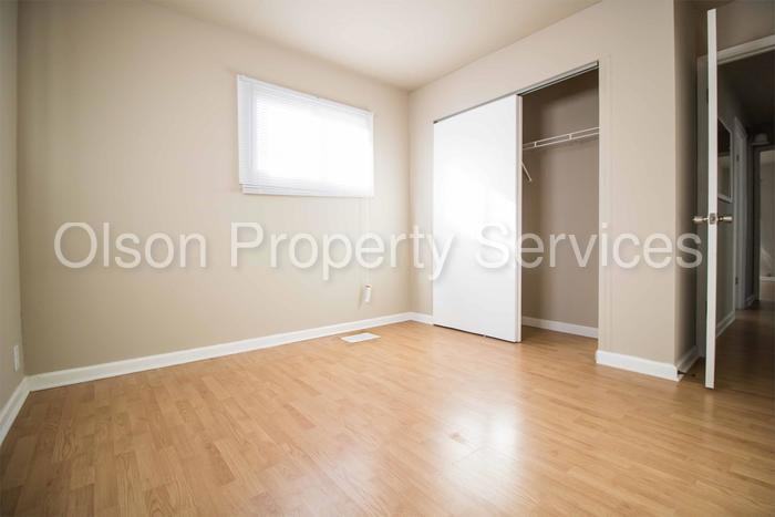 3765 Liverpool Road - Photo 3 of 34