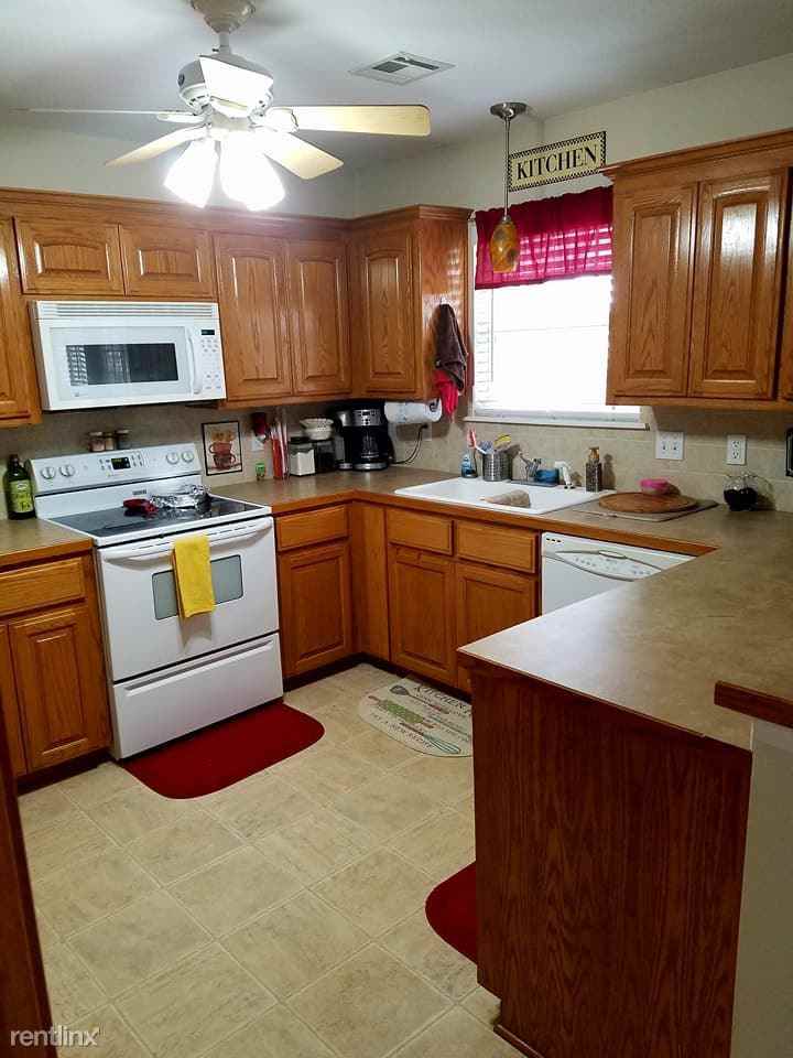 177 Blue Bird Ln - Photo 3 of 5