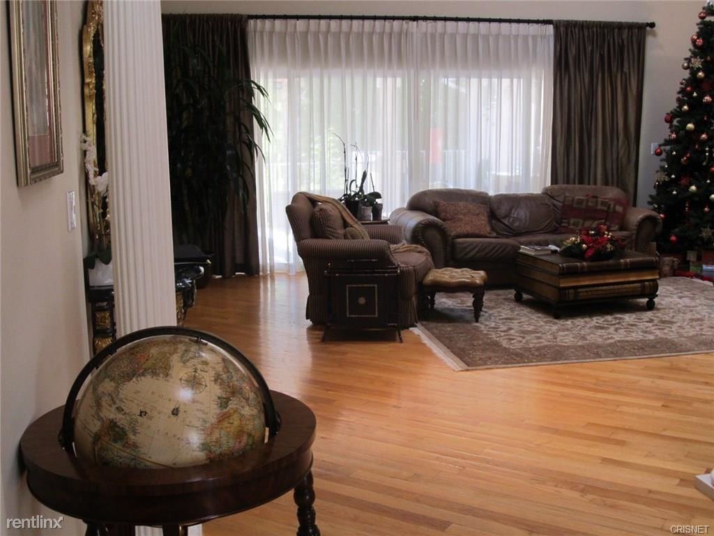 925 Sherlock Dr - Photo 3 of 26