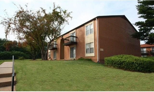 Oak Park - Photo 3 of 12