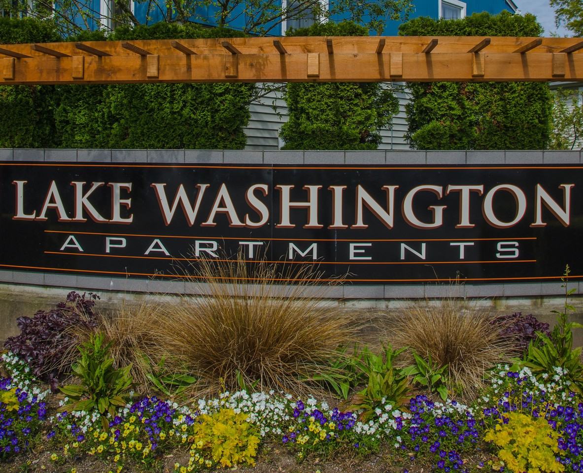 Lake Washington Apts. 9061 Seward Park Ave S, Seattle, WA 98118
