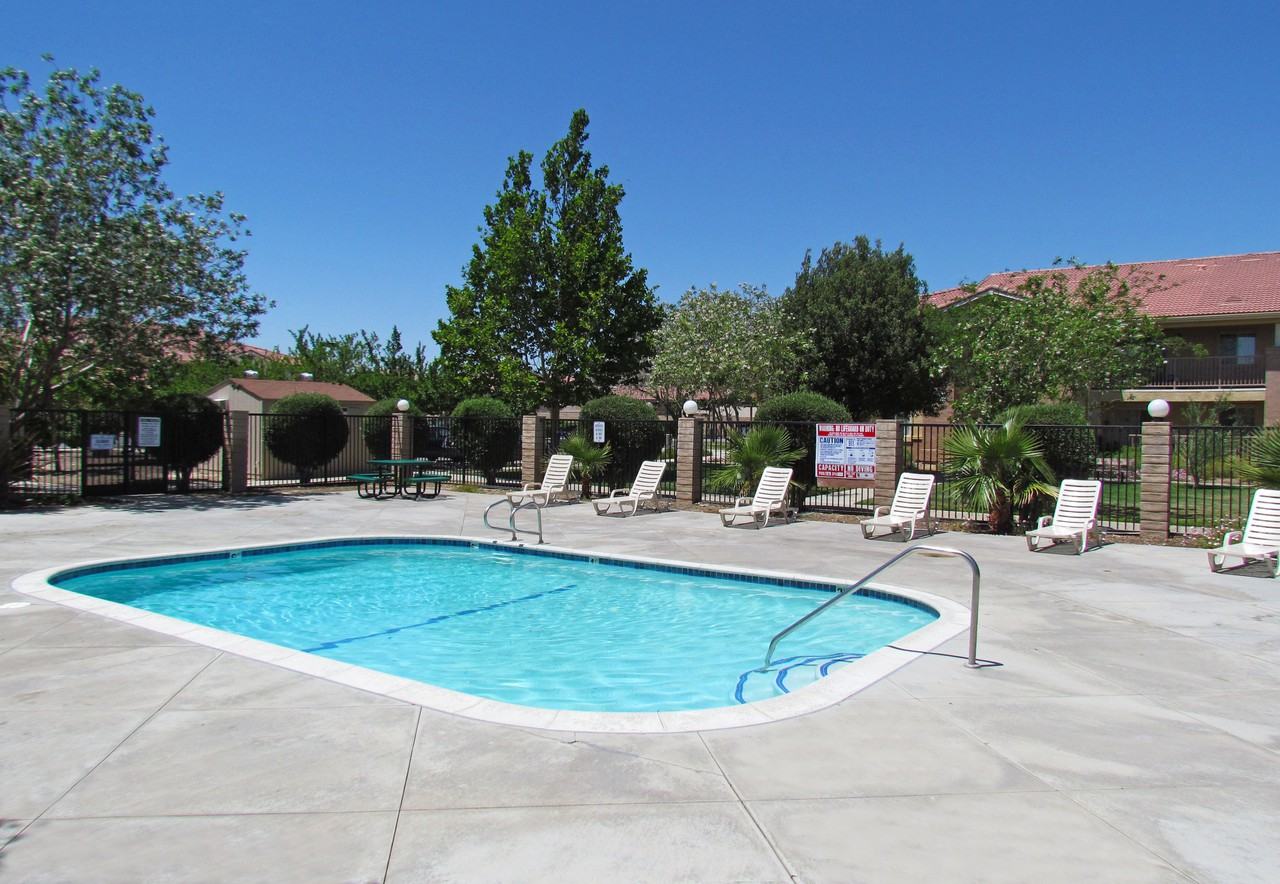 Casablanca Apartments - Photo 3 of 24