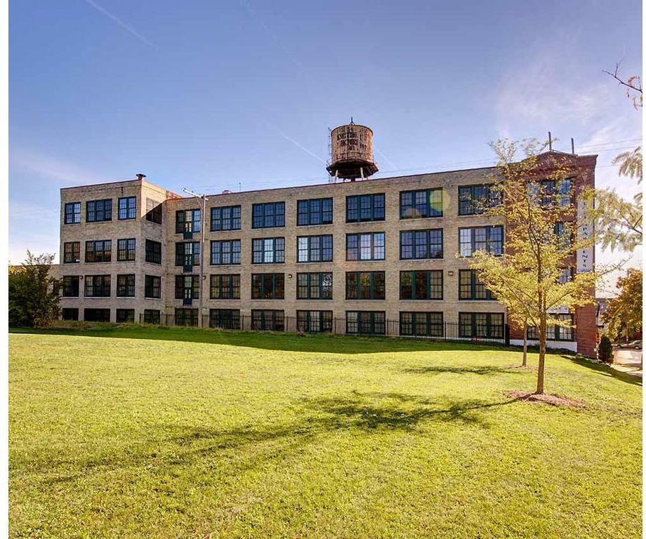 Knitting Factory Lofts - Photo 2 of 15