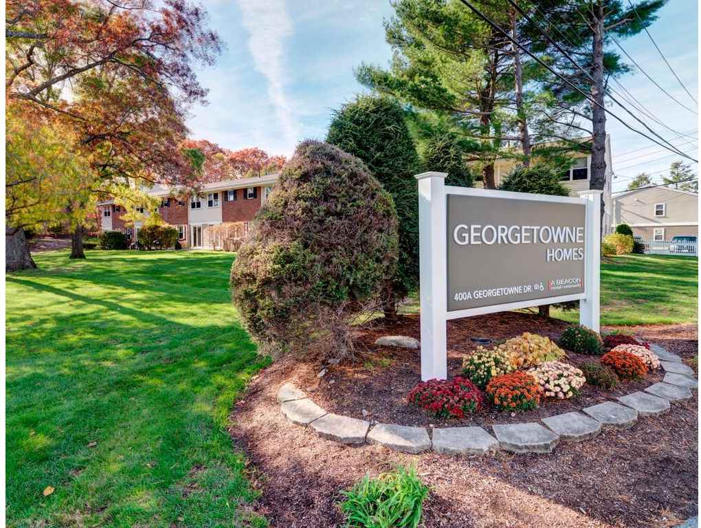 Georgetowne Homes - Photo 2 of 16