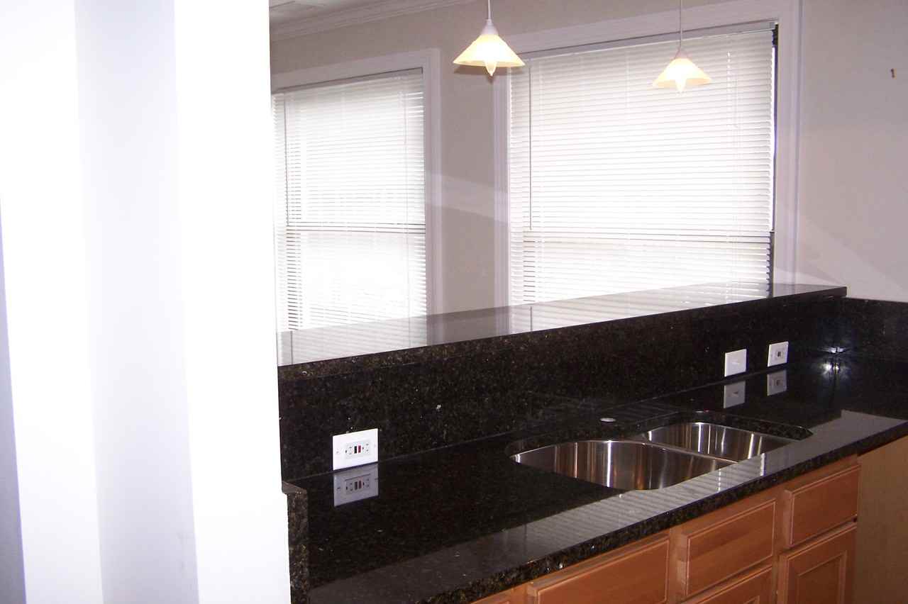 Longfellow Arms - Photo 3 of 13