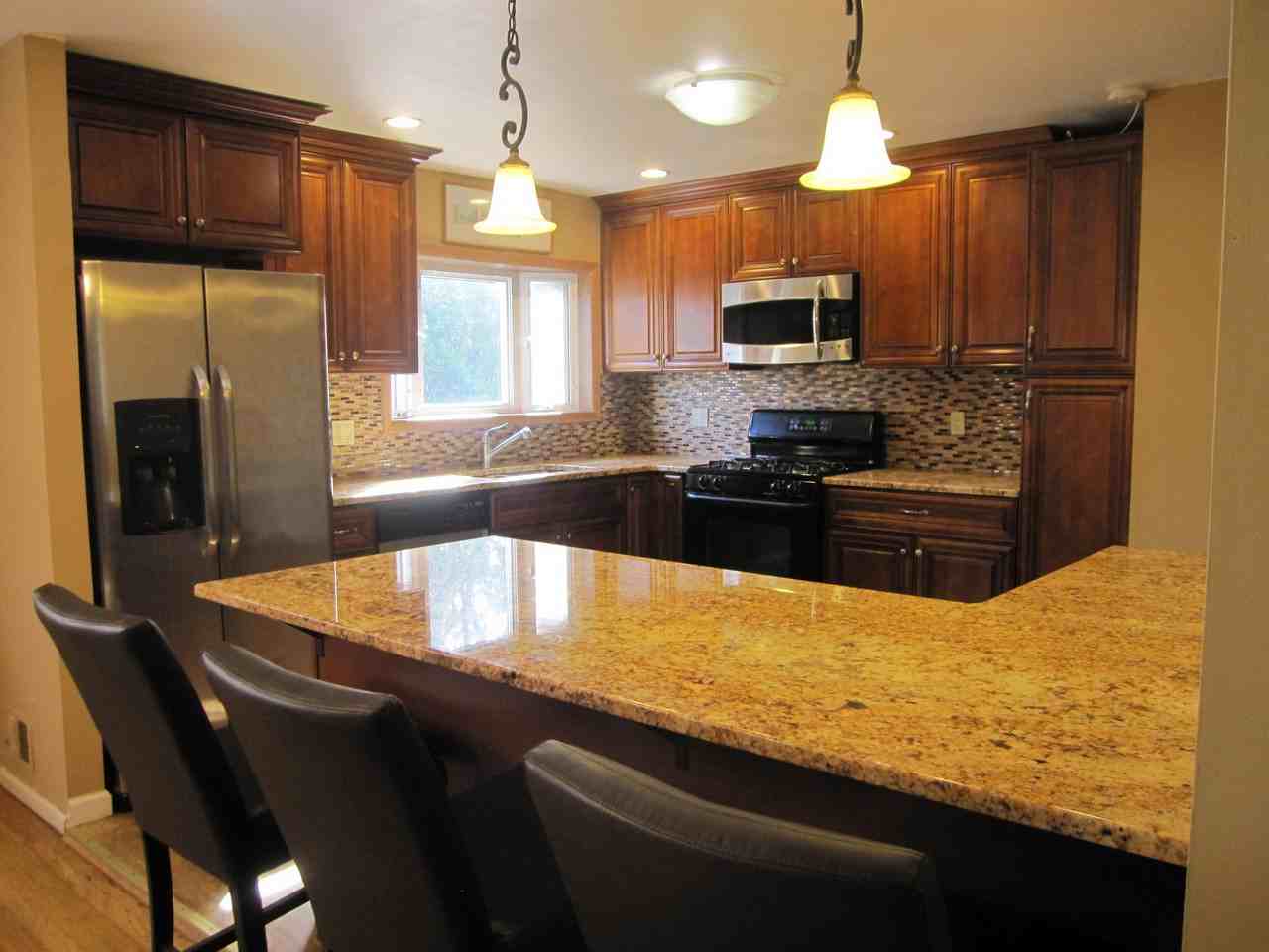 6 Onondaga Pl - Photo 2 of 8