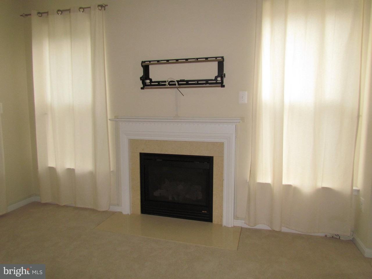 411 Oyster Bay Pl #204 - Photo 2 of 22