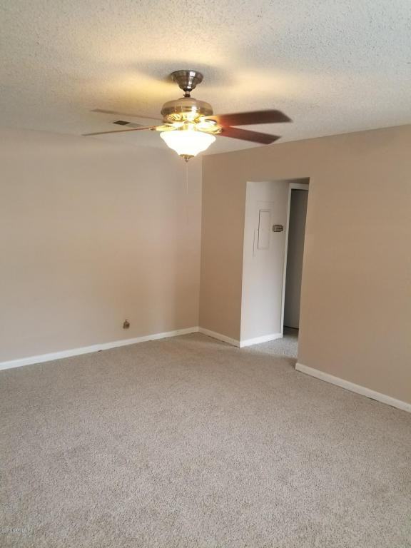 1253 The Grove Rd #33 - Photo 2 of 11