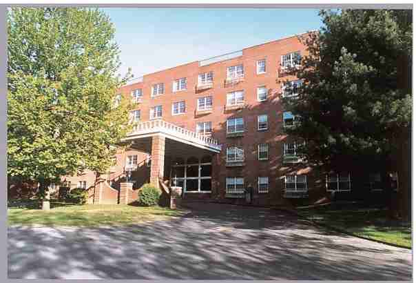 Wade Towers & Garden Apartments - Photo 2 of 36