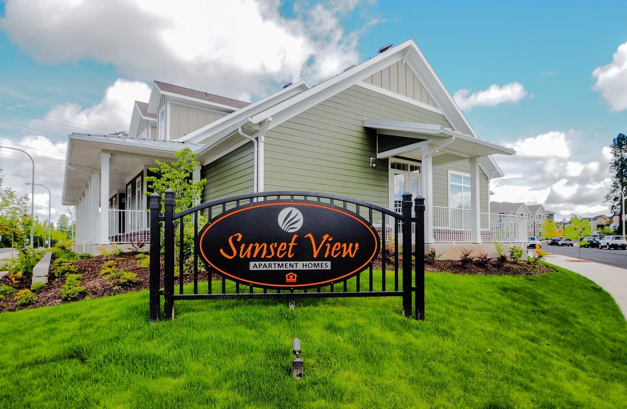 Sunset View - Photo 2 of 35