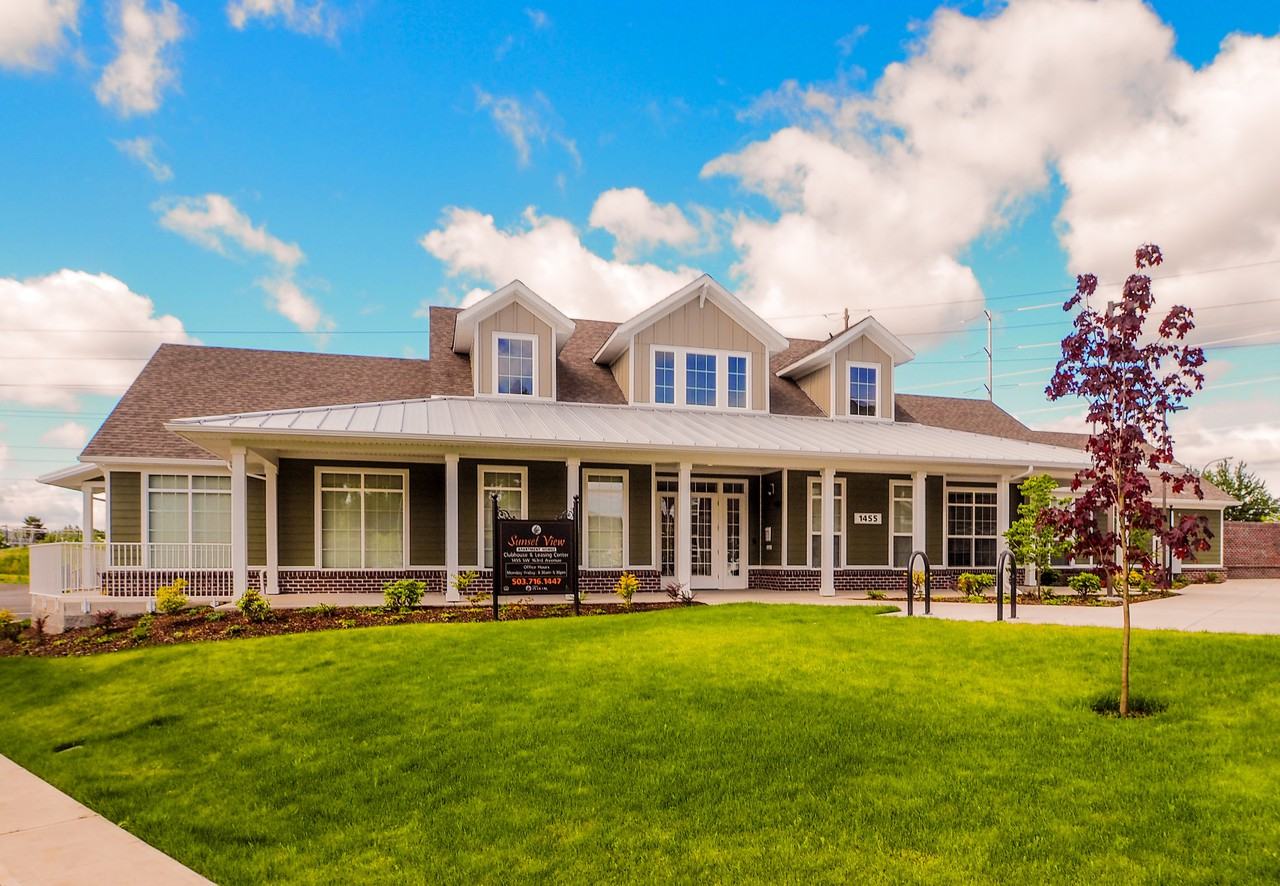 Sunset View - Photo 3 of 35