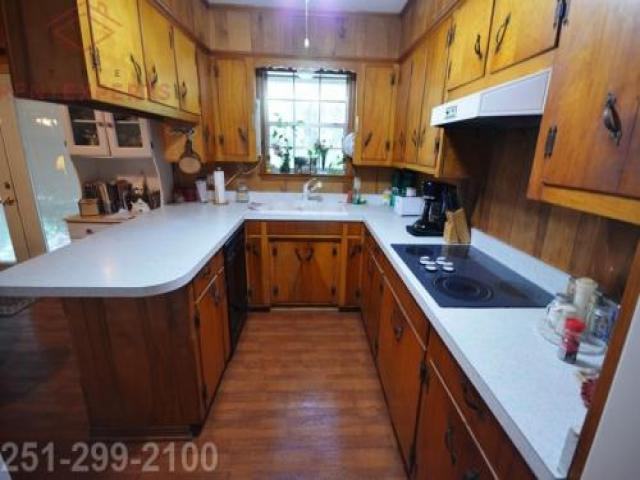 220 Anderson Rd - Photo 3 of 6