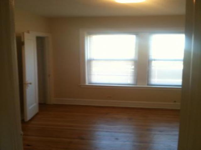 6443 N Hamilton Ave - Photo 2 of 4