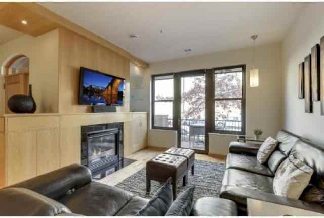 539 S 2nd St - Photo 2 of 6