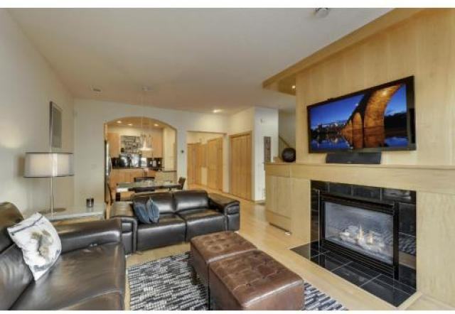 539 S 2nd St - Photo 3 of 6