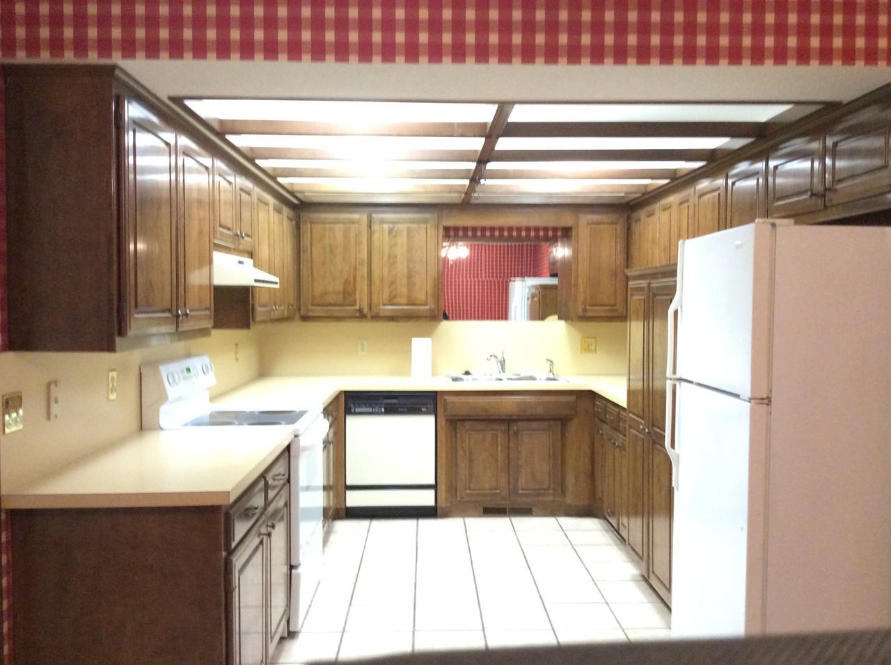 4006 NW 68th St - Photo 3 of 7