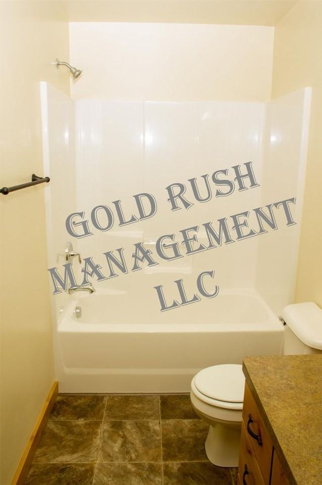 2585 Westwood Loop - Photo 2 of 10