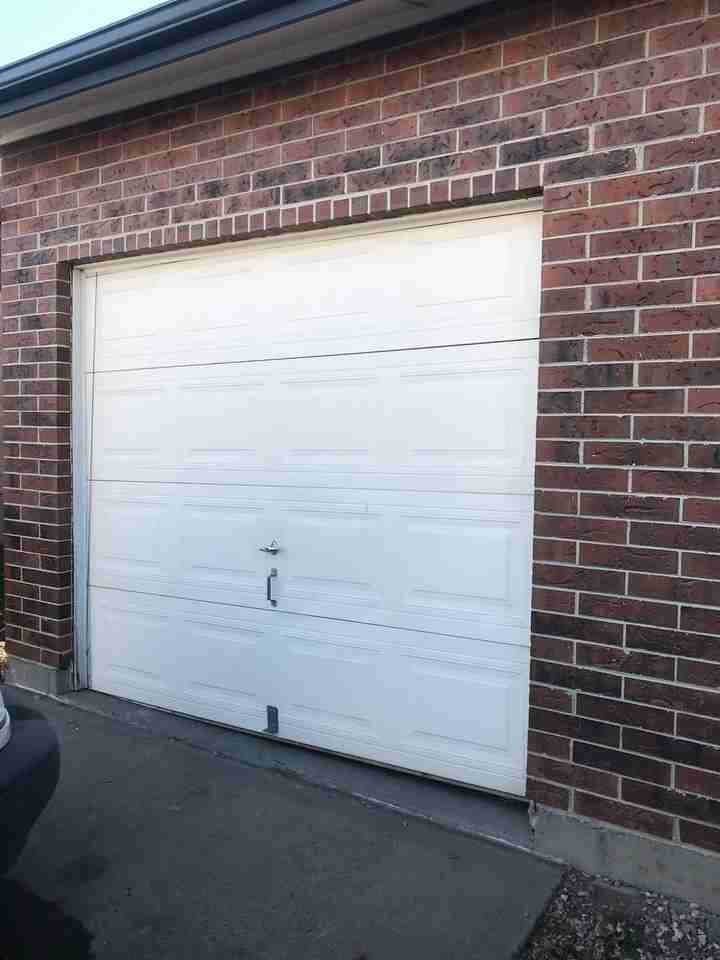 5545 Elkhart St - Photo 2 of 9