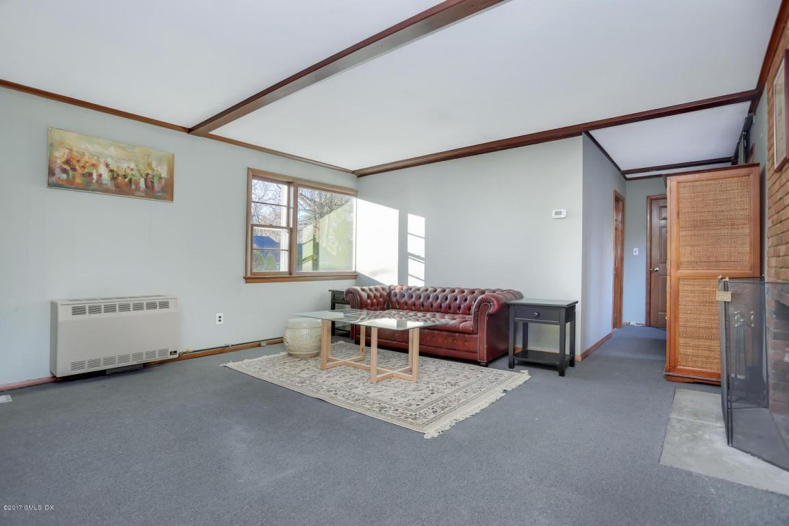 110 Sheep Hill Rd #b - Photo 3 of 14