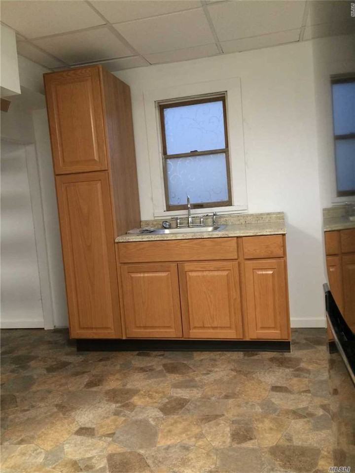 11 Shore Dr - Photo 3 of 11