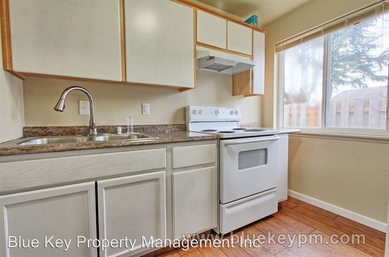 7112 Ohio Dr - Photo 3 of 5