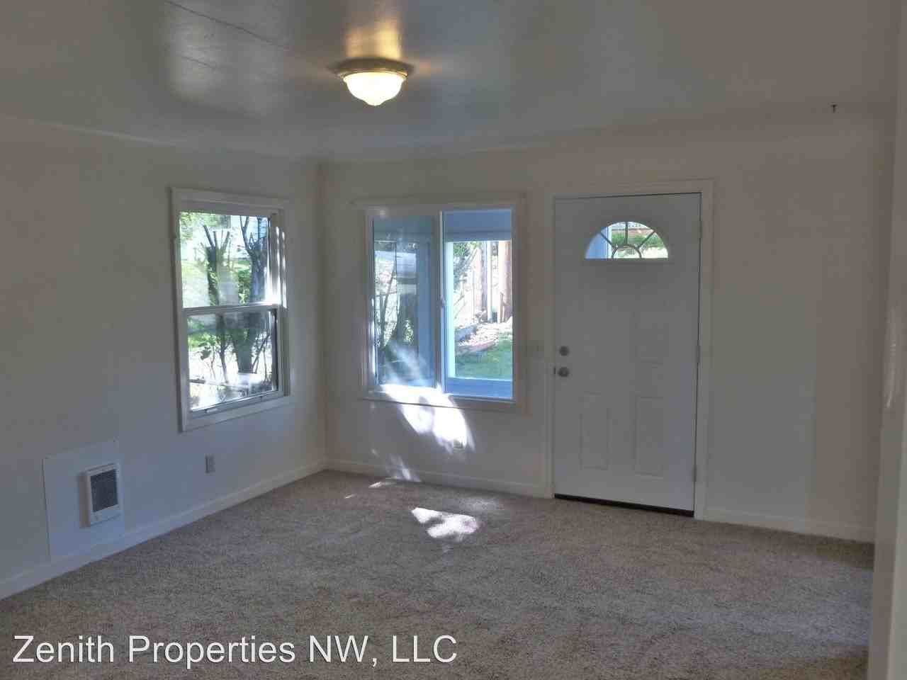 2919 NE Cherry Rd - Photo 2 of 15