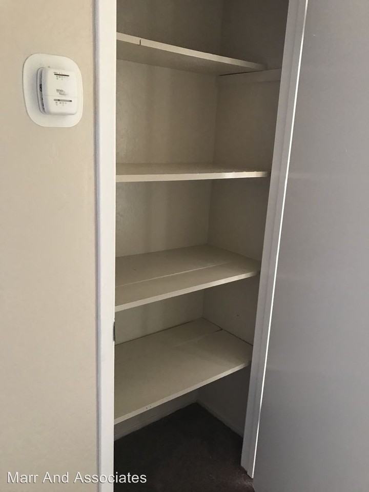 3427 Laurel Ave - Photo 2 of 10