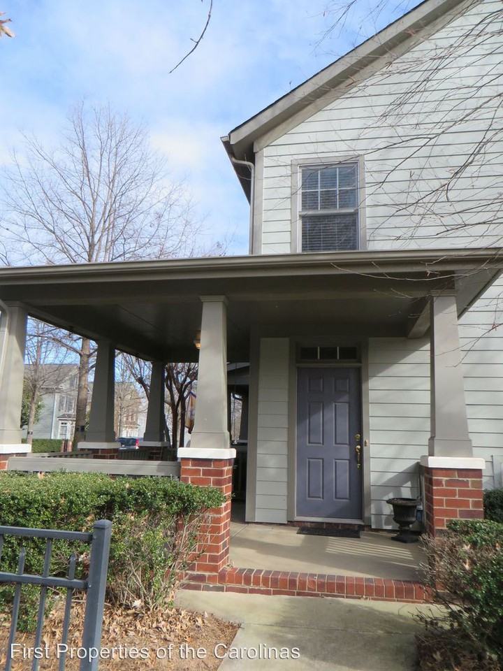 1139 Market St - Photo 3 of 21