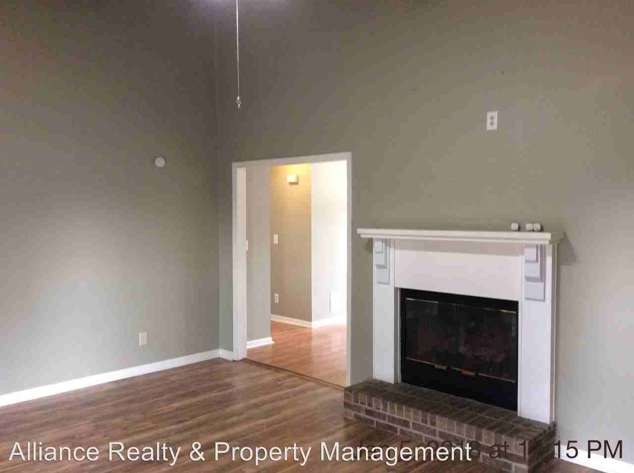 202 Windmeade Cir - Photo 2 of 17
