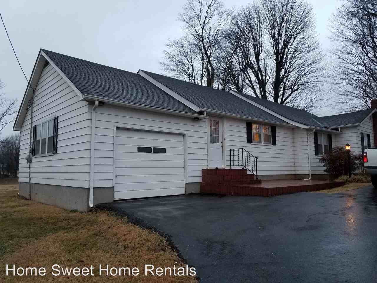 28090 Louisville Rd - Photo 3 of 15