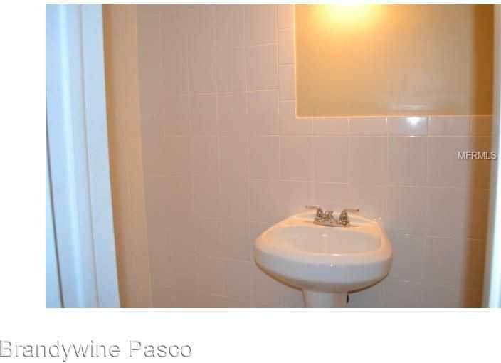 5621 Quist Dr - Photo 2 of 7