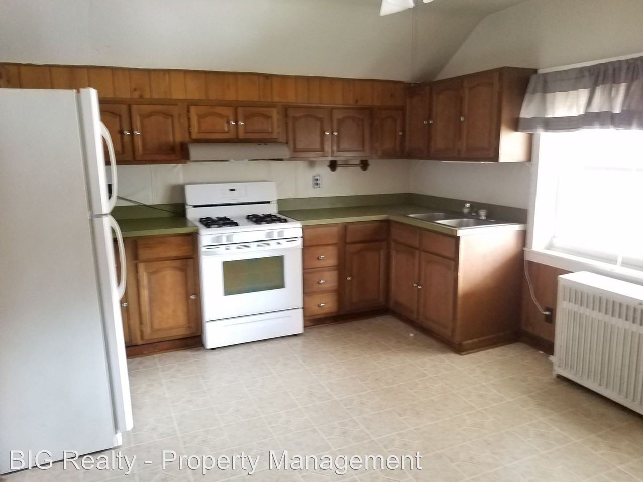 450 Ford St - Photo 2 of 12