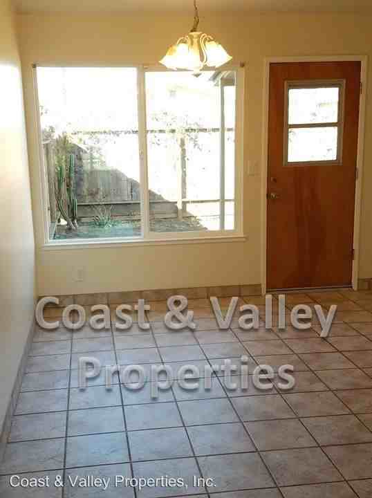 1617 Klamath Dr. - Photo 3 of 11