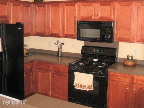 2787 Summertrees Blvd - Photo 2 of 10