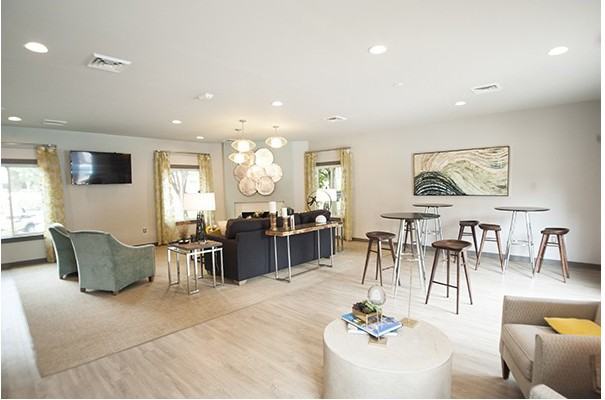 Sterling Beaufont - Photo 2 of 40