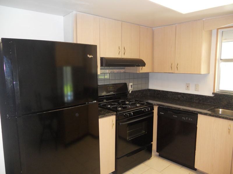 551 Avignon Dr - Photo 3 of 28