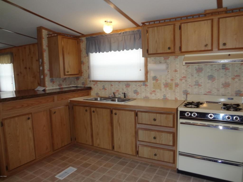 619 Spruce St - Photo 3 of 12