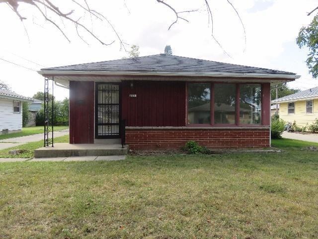 6901 N 40th St - Photo 2 of 22