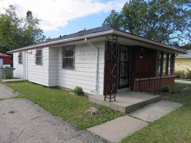 6901 N 40th St - Photo 3 of 22