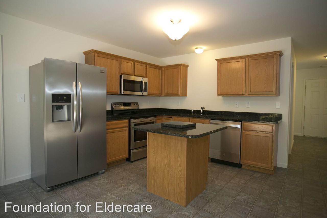 214 Lumber St - Photo 3 of 12