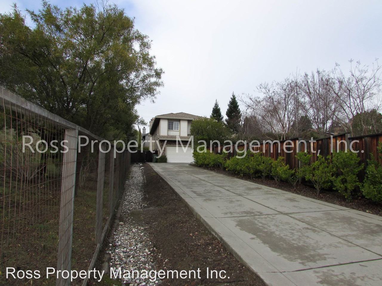 38 Wakefield Ct - Photo 2 of 18