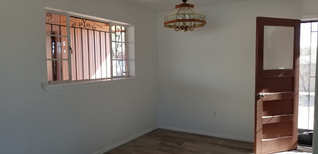 113 Manor Pl - Photo 3 of 27