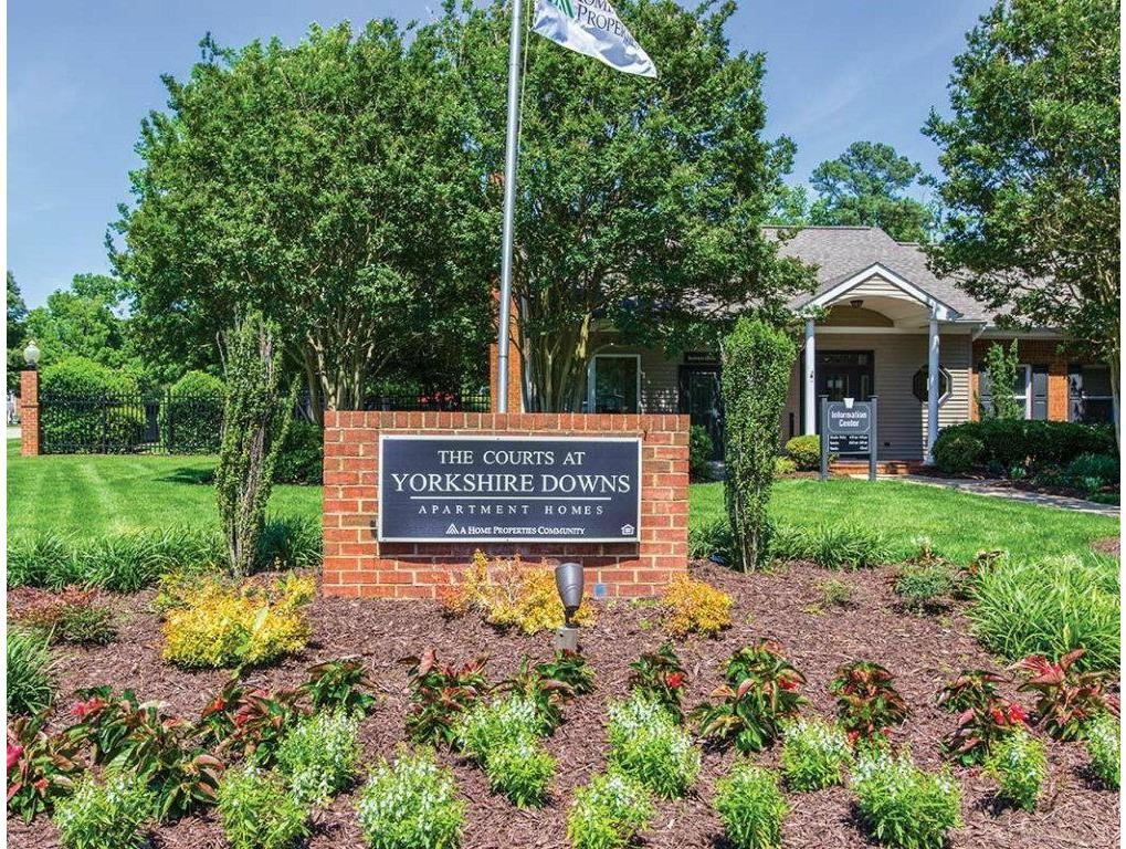 The Courts at Yorkshire Downs 101 Little Bay Ave, Yorktown, VA 23693